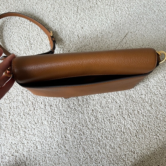 Tory Burch Blake flap crossbody - Picture 4 of 10